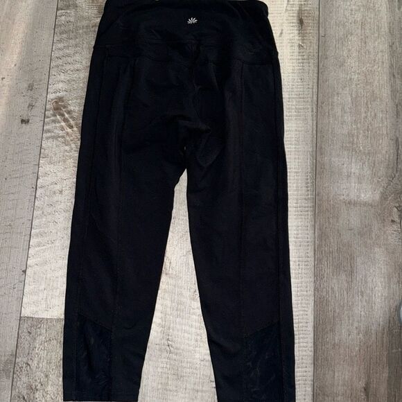 ATHLETA Capri length leggings- size XS - Picture 2 of 7